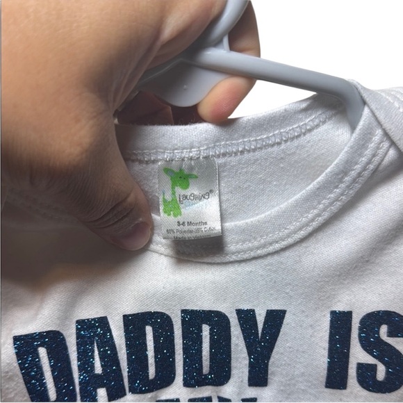 Baby Onesie White “Daddy Is My Hero” Police Onesie Short Sleeve Size 3-6 Months - Picture 5 of 5